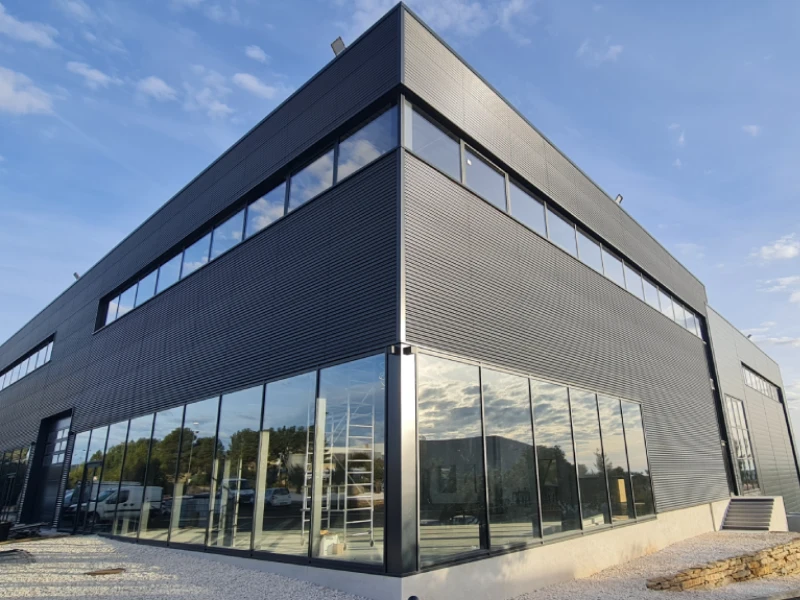 Nettoyage-bardage-batiments-industriels